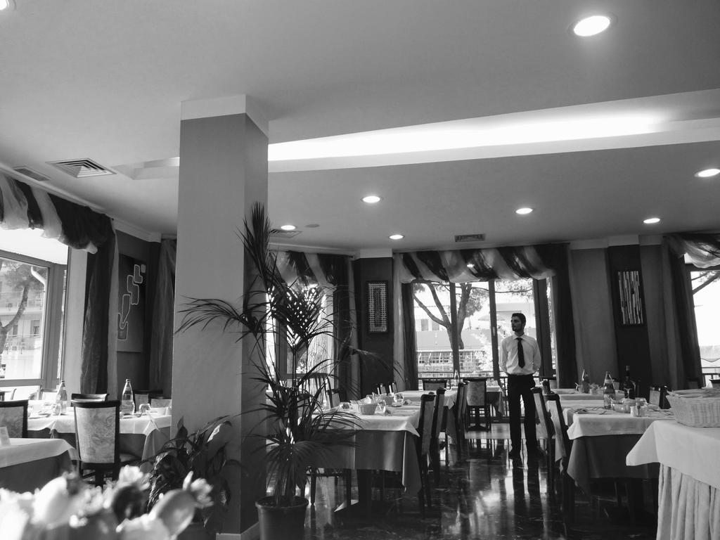 Hotel Gambrinus Lido di Jesolo Ngoại thất bức ảnh